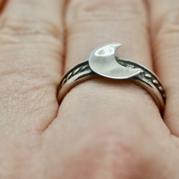 Moon ring - Picture 6 of 6